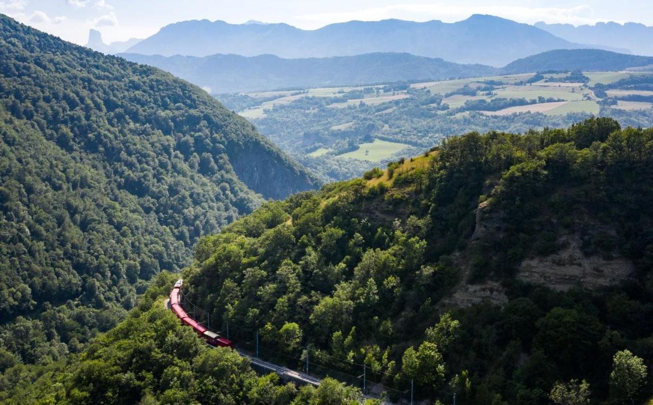 Gite Proche Des Passerelles Et Du Lac De Monteynard Saint-Martin-de-la-Cluze Εξωτερικό φωτογραφία